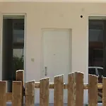 Spacious & Cozy Apartment, With Big Yard, In Apartamento *