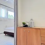 Apartamento Spacious & Cozy Apartment, With Big Yard, In Cos
