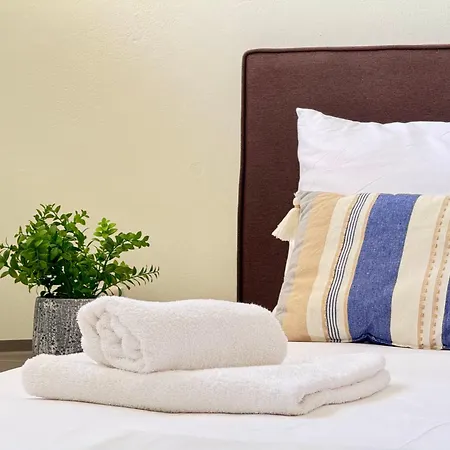 Spacious & Cozy Apartment, With Big Yard, In Apartment Kos Town