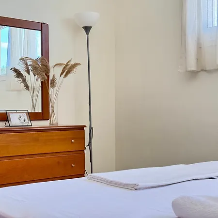 Apartment Spacious & Cozy Apartment, With Big Yard, In Kos Town