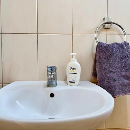 Spacious & Cozy Apartment, With Big Yard, In Apartment Kos Town