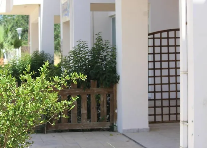 Lägenhet Spacious & Cozy Apartment, With Big Yard, In Kos